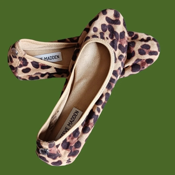 Steve madden bamba leopard print ballet flats size 6M